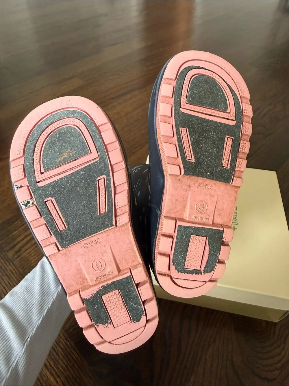 Tucker + Tate Navy Kids Space & Rainbow Rain Boots with Pink Pull Tabs- size 9